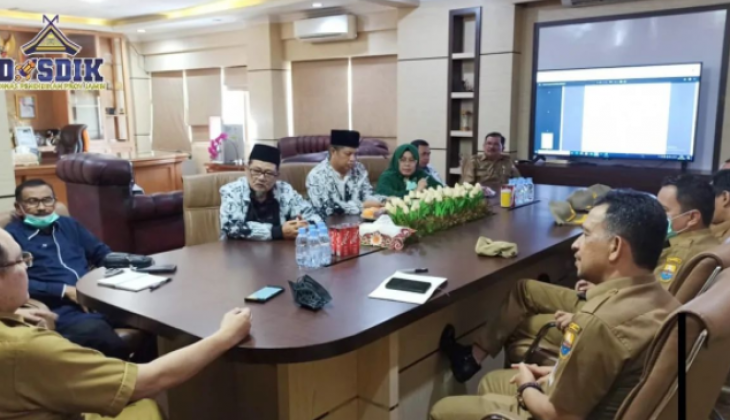 Rapat Dinas Pendidikan Provinsi Jambi dengan Pengurus PGRI