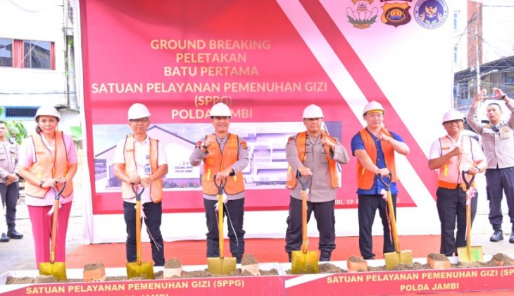 Kapolda Jambi Lakukan Peletakan Batu Pertama Pembangunan SPPG